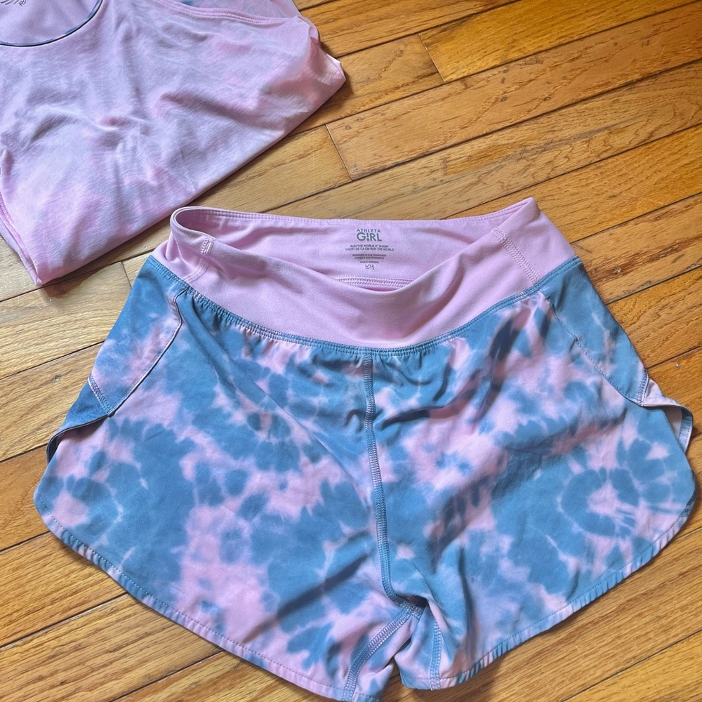 Athleta Girl āRun the Worldā Purple & Pink Tie-Dye 3ā Inseam Shorts Girls 12 L